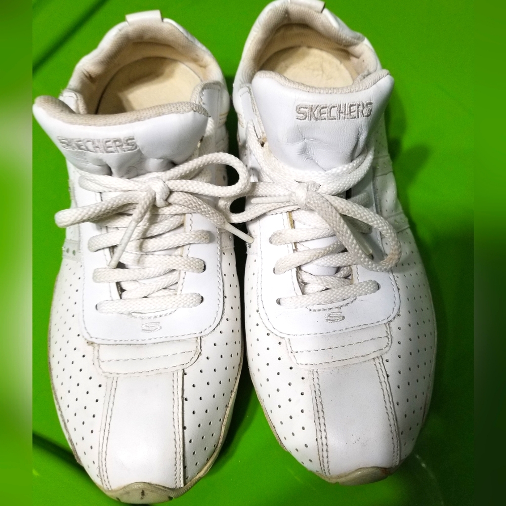 White Skechers Sneakers